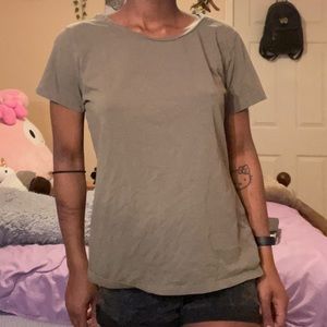 olive green h&m t-shirt